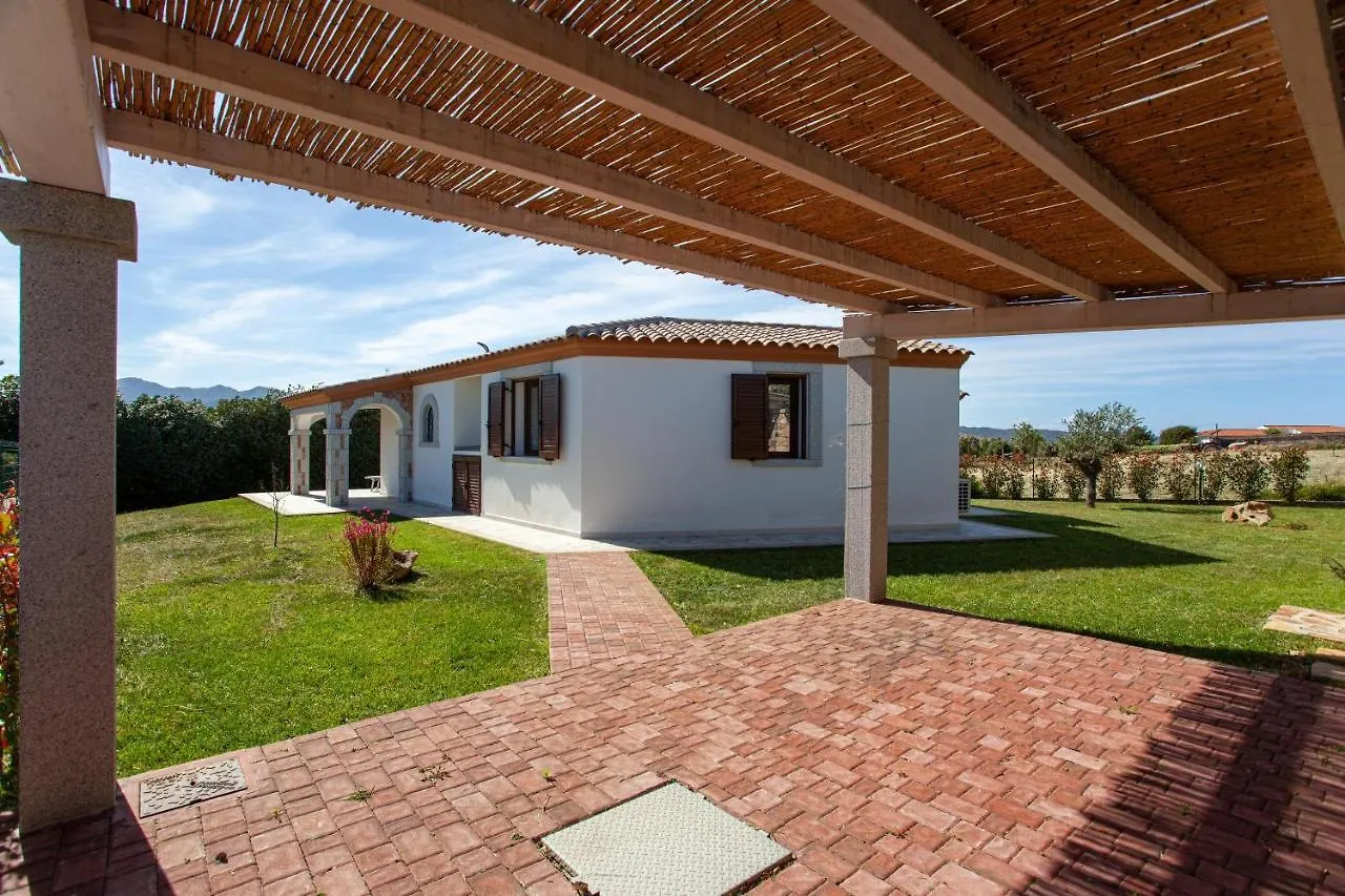 Oasi Del Relax Βίλα Budoni